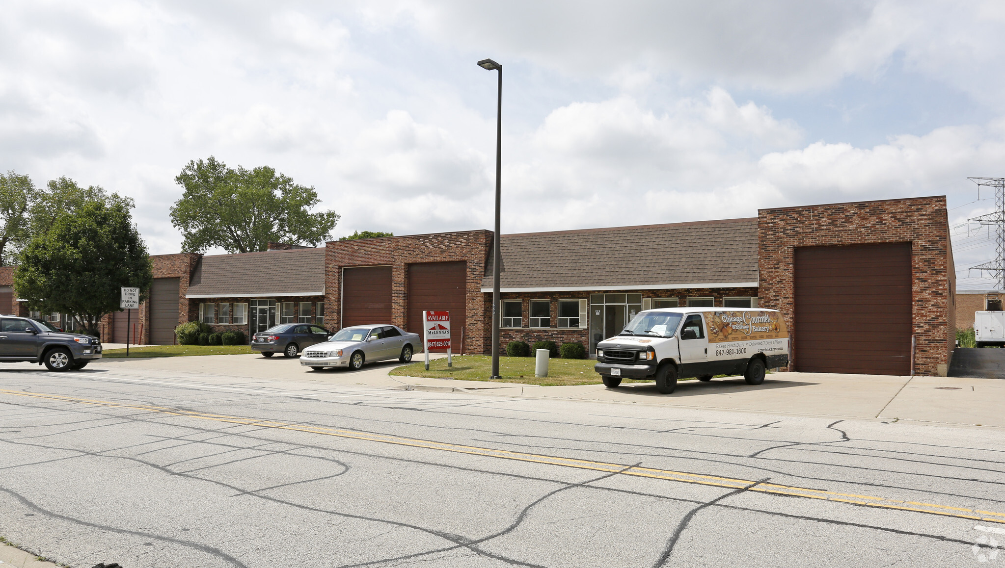 350-360 Lively Blvd, Elk Grove Village, IL en alquiler Foto principal- Imagen 1 de 6