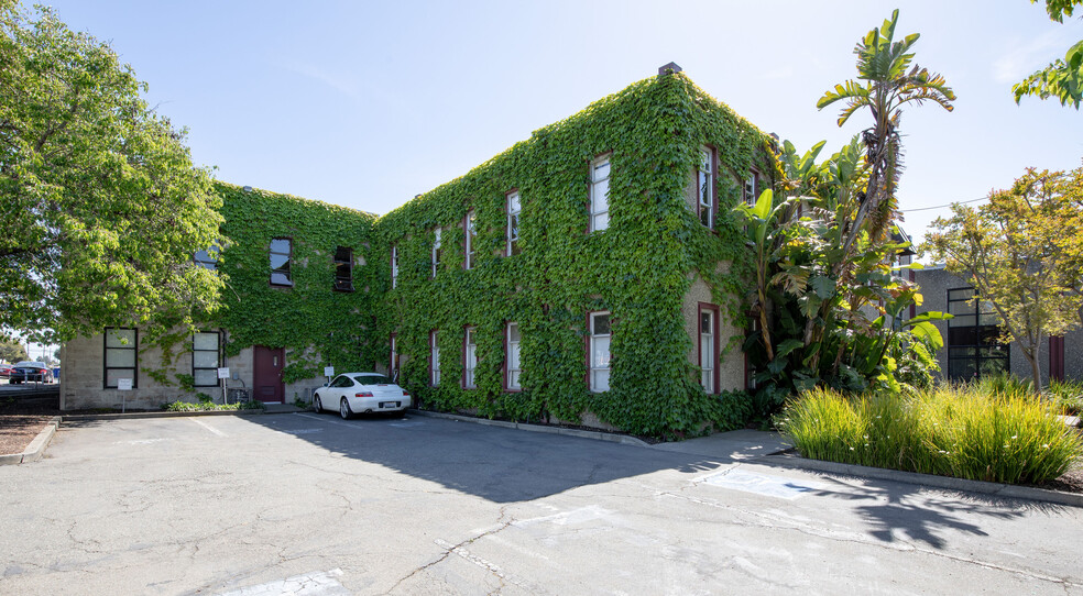 950 Gilman St, Berkeley, CA en alquiler - Foto del edificio - Imagen 2 de 11