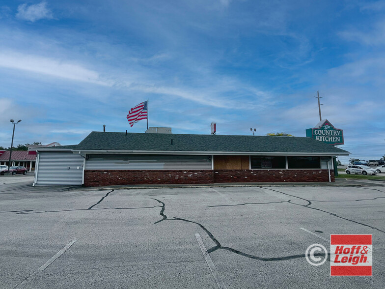 517 Griswold Rd, Elyria, OH en venta - Foto del edificio - Imagen 2 de 3