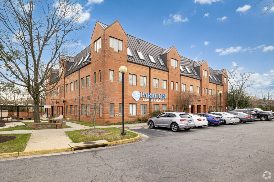 8233 Old Courthouse Rd, Vienna, VA en venta - Foto del edificio - Imagen 1 de 36