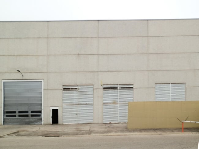 Más detalles de Calle Honduras, 6 T, Alcalá de Henares - Nave en venta