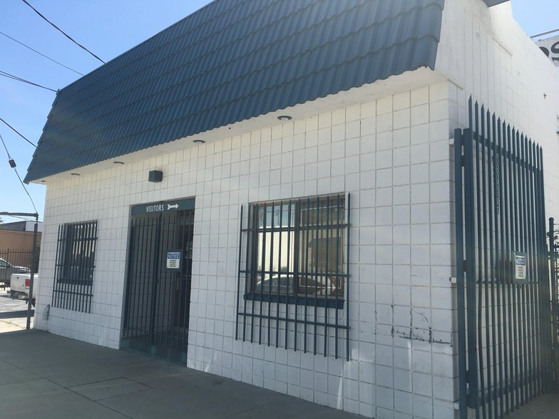 15954 Arminta St, Van Nuys, CA en venta - Foto principal - Imagen 1 de 9