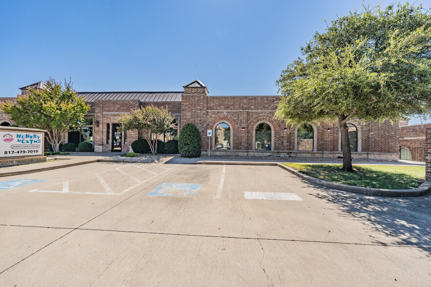 7217 Hawkins View Dr, Fort Worth, TX en alquiler - Foto del edificio - Imagen 1 de 33