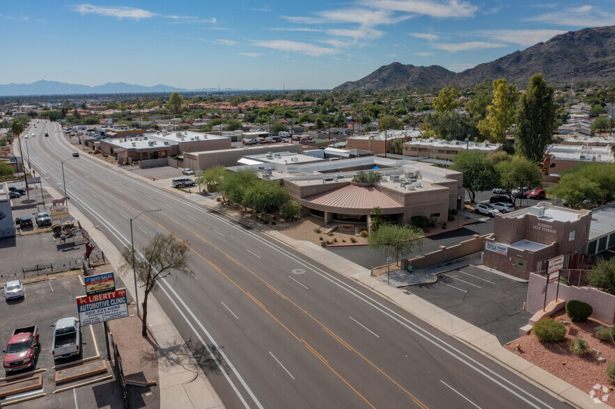 10828 N Cave Creek Rd, Phoenix, AZ en alquiler - Foto del edificio - Imagen 2 de 4