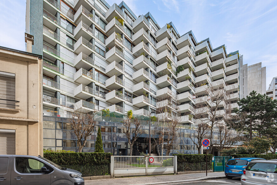 14 Rue Yvart, Paris en alquiler - Foto del edificio - Imagen 3 de 3