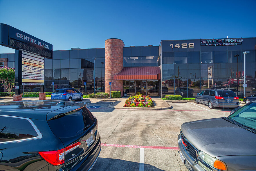 1422 W Main St, Lewisville, TX en alquiler - Foto del edificio - Imagen 2 de 10