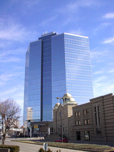 500 Lee St E, Charleston, WV en alquiler - Foto del edificio - Imagen 2 de 21