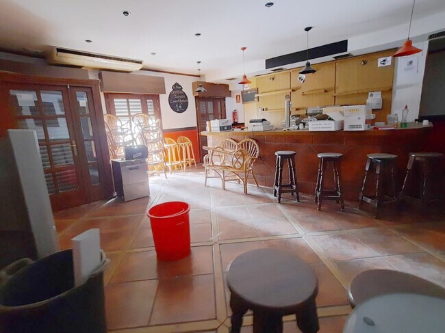 Más detalles de Local en alquiler