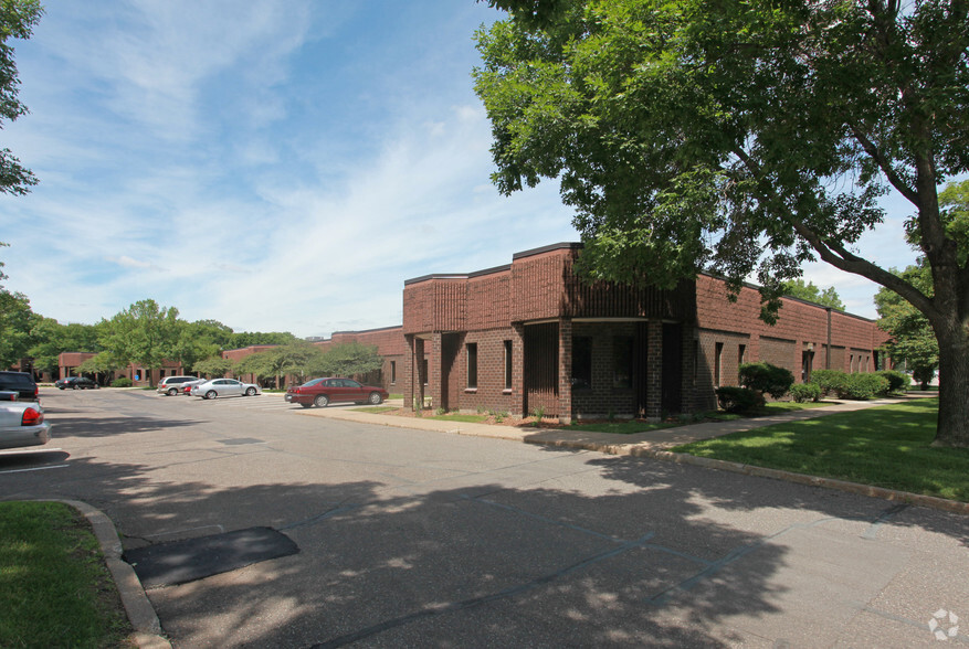 701 N Decatur Ave, Golden Valley, MN en alquiler - Foto principal - Imagen 1 de 7