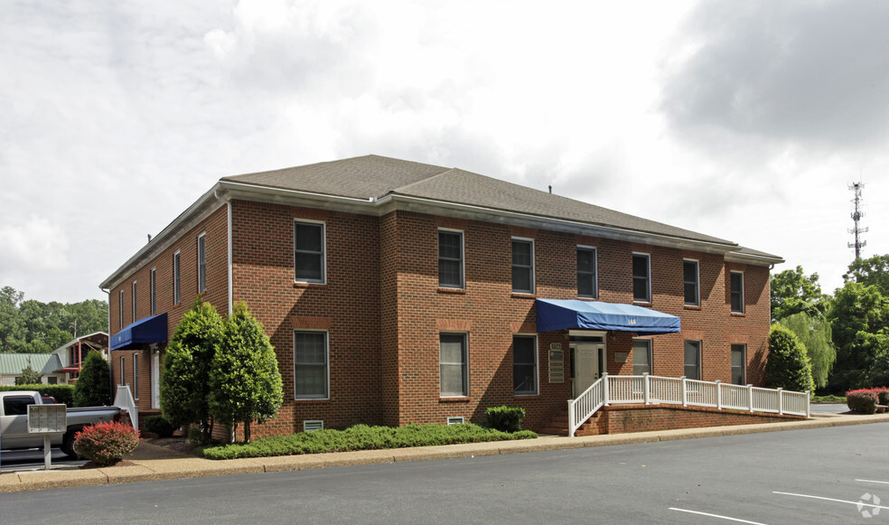 156 Strawberry Plains Rd, Williamsburg, VA en venta - Foto del edificio - Imagen 1 de 13