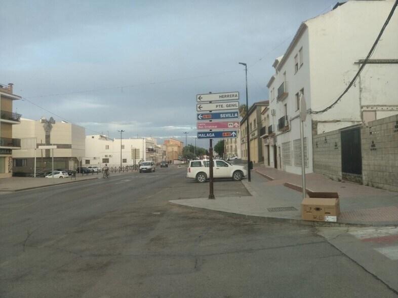 Terreno en SEVILLA en venta - Foto del edificio - Imagen 3 de 4