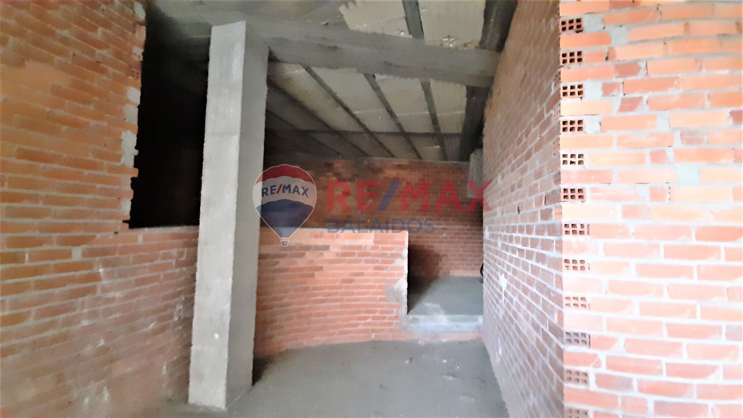 Local en Ponteareas, Pontevedra en venta Foto del edificio- Imagen 1 de 24