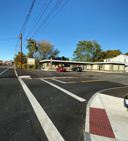 425 E Washington St, North Attleboro, MA en alquiler - Foto del edificio - Imagen 1 de 2