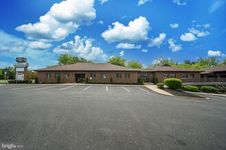 3825 Leonardtown Rd, Waldorf, MD en alquiler Foto del edificio- Imagen 1 de 18