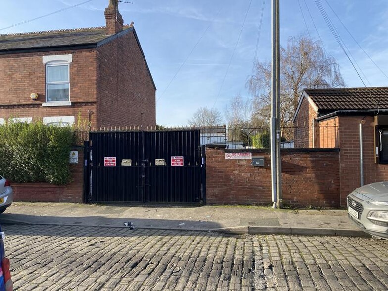 2A Birchfield Rd, Stockport en venta - Foto del edificio - Imagen 1 de 5