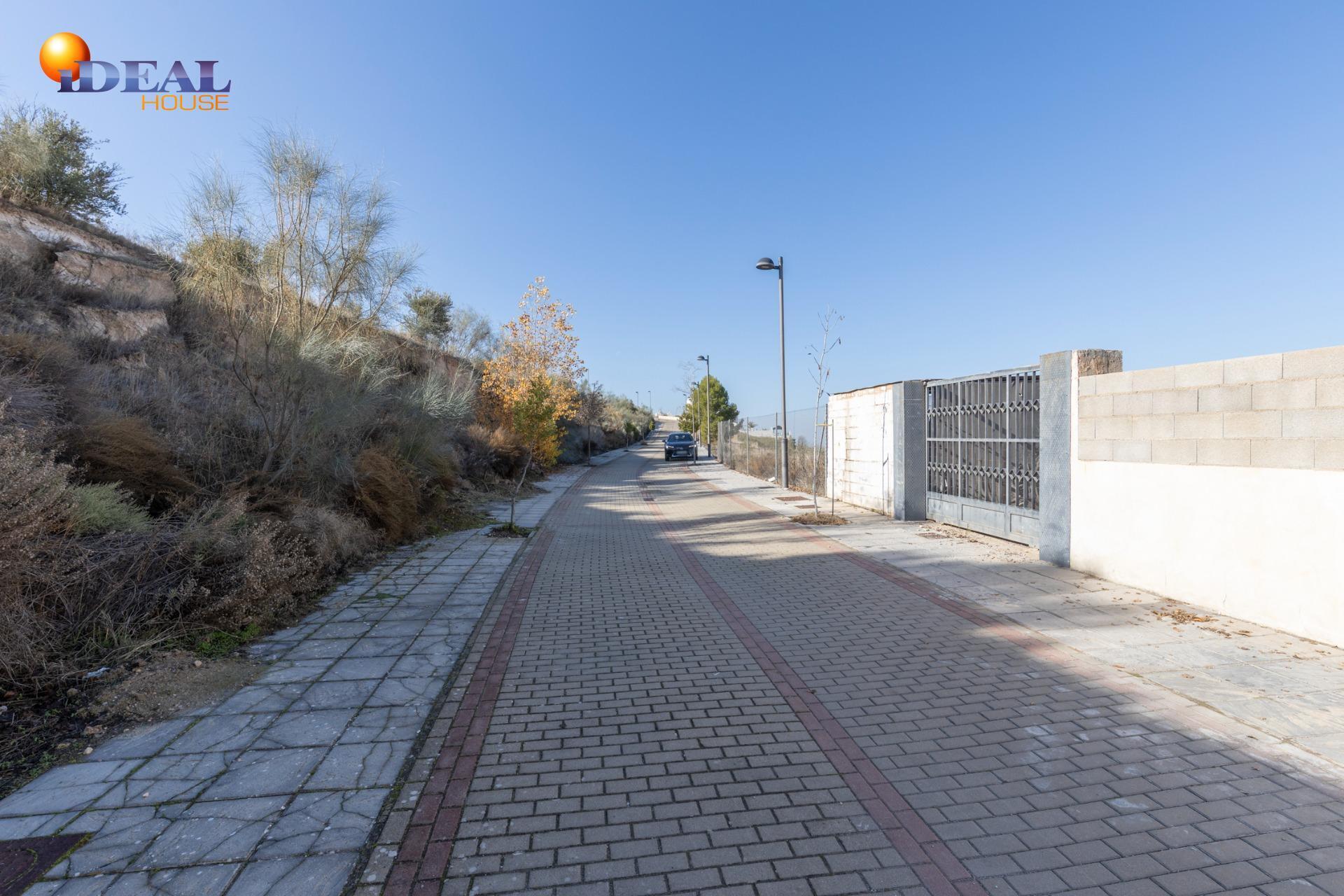 Calle Güevéjar, 6, La Zubia, Granada en venta Foto principal- Imagen 1 de 18