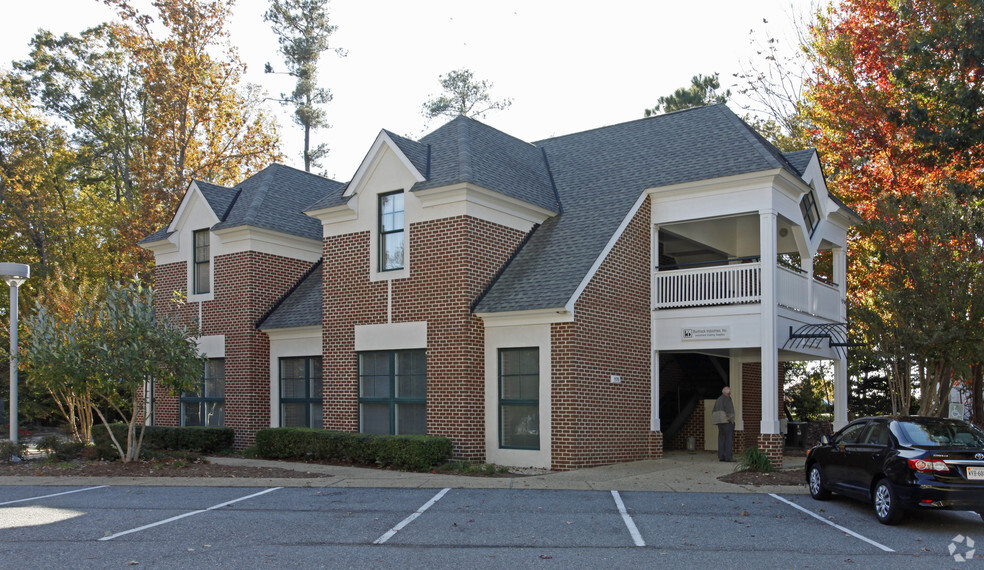 1176 Jamestown Rd, Williamsburg, VA en venta - Foto principal - Imagen 1 de 2