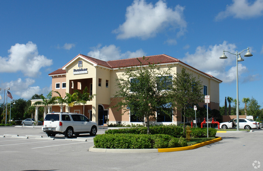 10010 Coconut Rd, Bonita Springs, FL en venta - Foto del edificio - Imagen 3 de 3