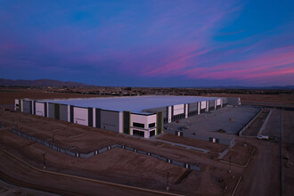 NWC Olive & Reems Rd, Waddell, AZ en alquiler Foto del edificio- Imagen 1 de 3