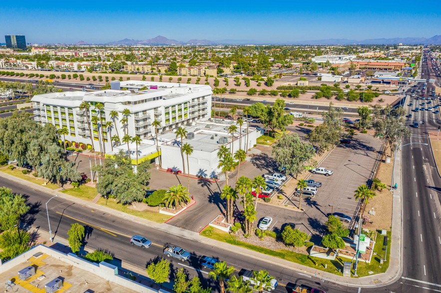 1600 S Country Club Dr, Mesa, AZ en alquiler - Foto del edificio - Imagen 1 de 6