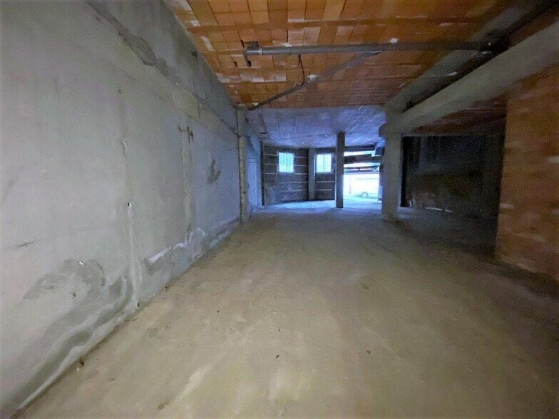 Local en Ponferrada en venta - Foto del edificio - Imagen 2 de 6