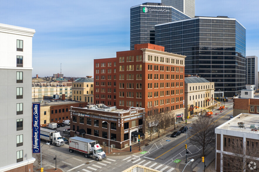 115-121 W 3rd St, Tulsa, OK en alquiler - Foto del edificio - Imagen 2 de 24