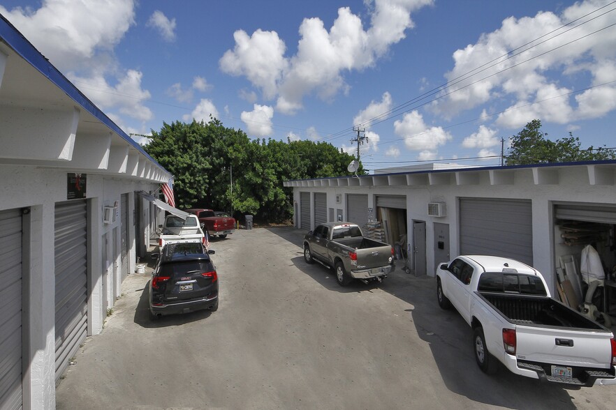 5660 Rodman St, Hollywood, FL en alquiler - Foto del edificio - Imagen 3 de 4