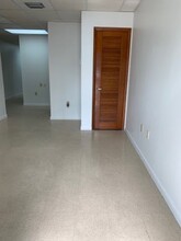 6991-6995 NW 82nd Ave, Miami, FL en alquiler Foto del interior- Imagen 1 de 18