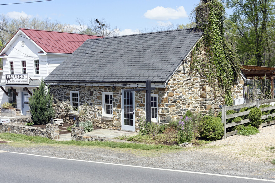 9030 John S Mosby Hwy, Upperville, VA en alquiler - Foto del edificio - Imagen 1 de 15