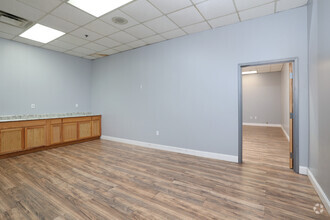 46 Rogers Rd, Haverhill, MA en alquiler Foto del interior- Imagen 2 de 11