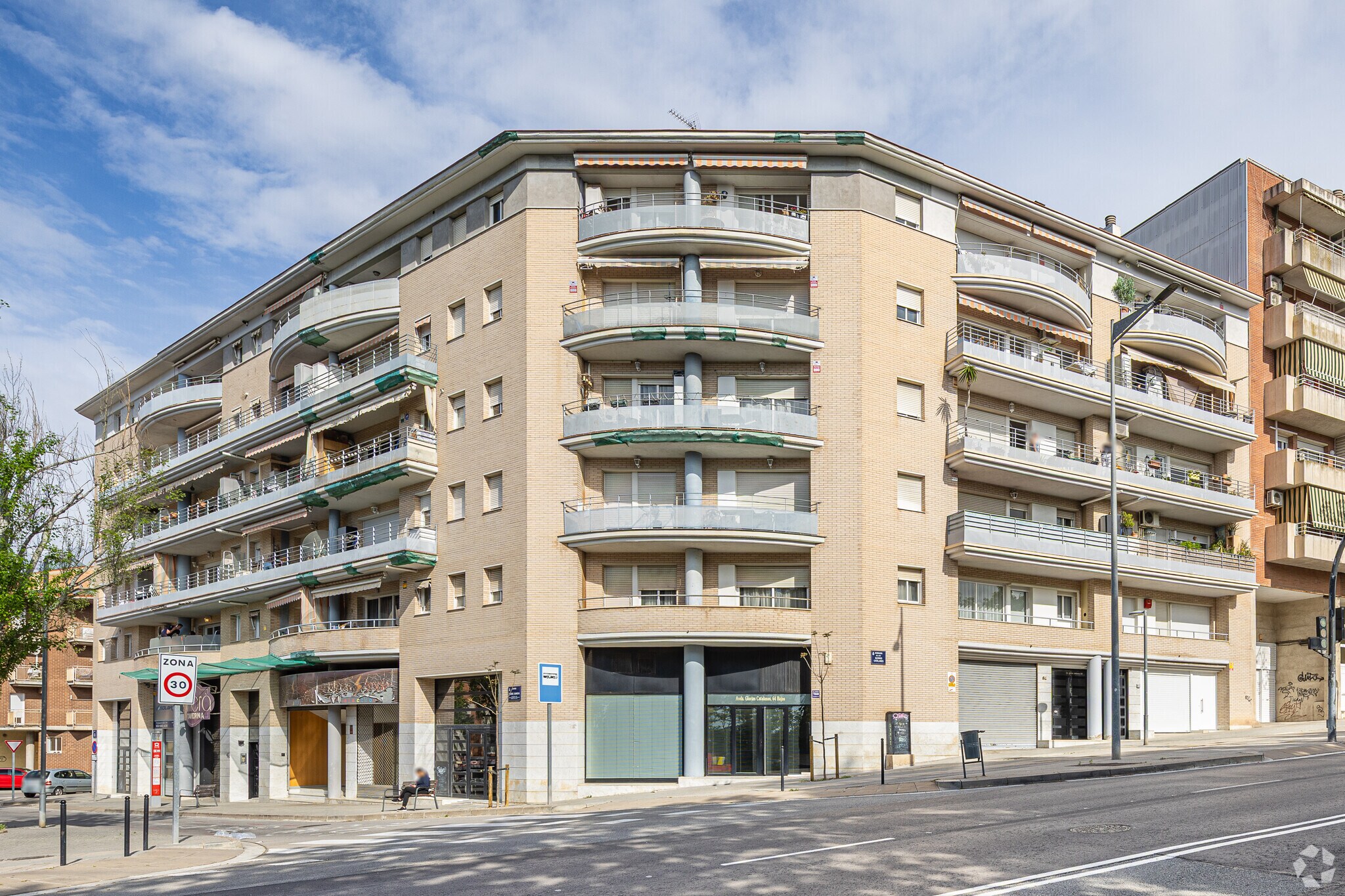 Edificio residencial en Terrassa, Barcelona en venta Foto principal- Imagen 1 de 5