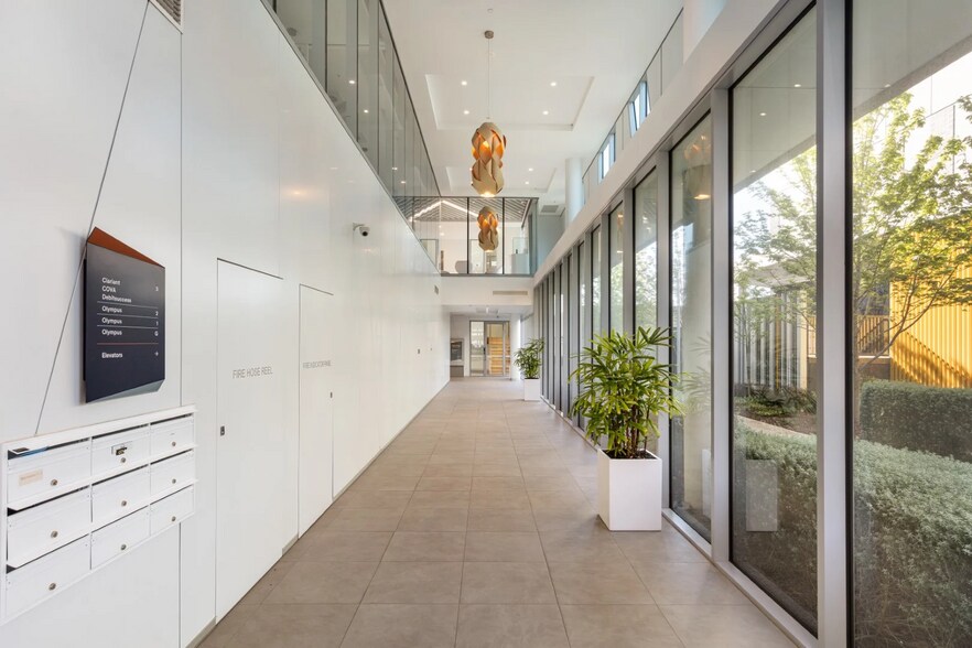 3 Acacia Pl, Notting Hill en alquiler - Vestíbulo - Imagen 3 de 4