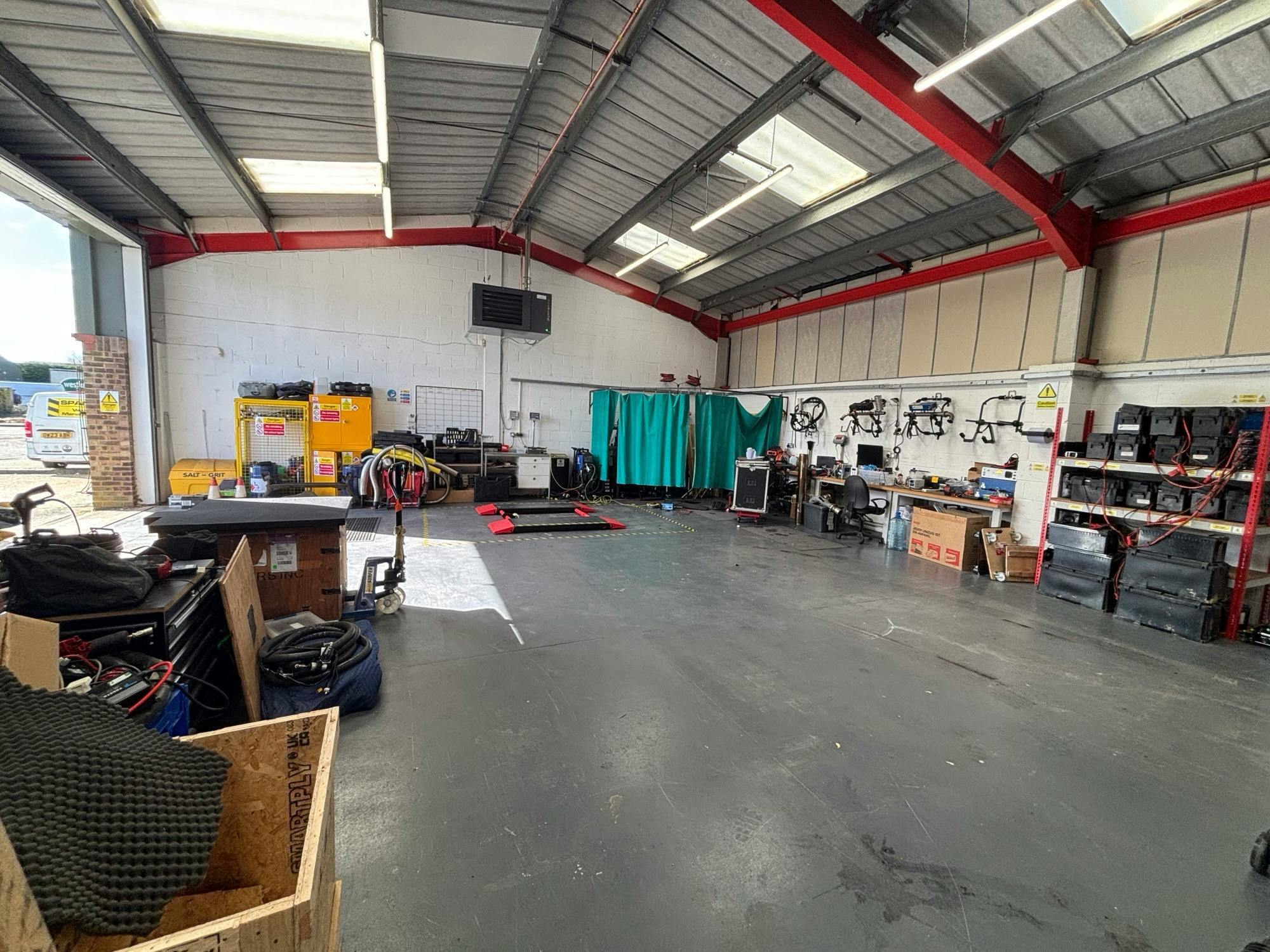 C R Bates Industrial Estate, Stokenchurch en alquiler Foto del edificio- Imagen 1 de 16