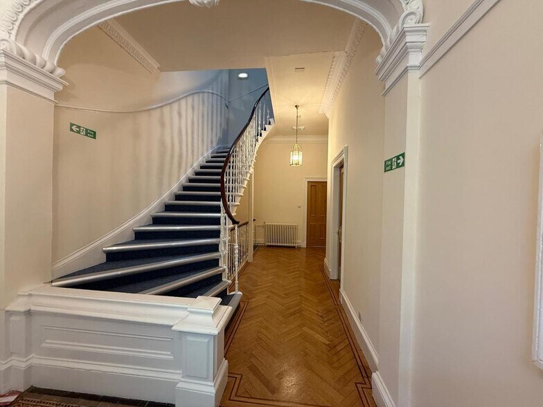 17 Sandyford Pl, Glasgow en alquiler - Foto del edificio - Imagen 2 de 25