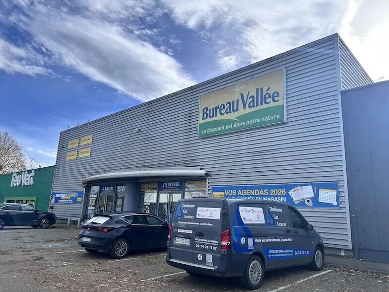 75 Rue Louis Lepine, Viriat en alquiler - Foto del edificio - Imagen 2 de 4