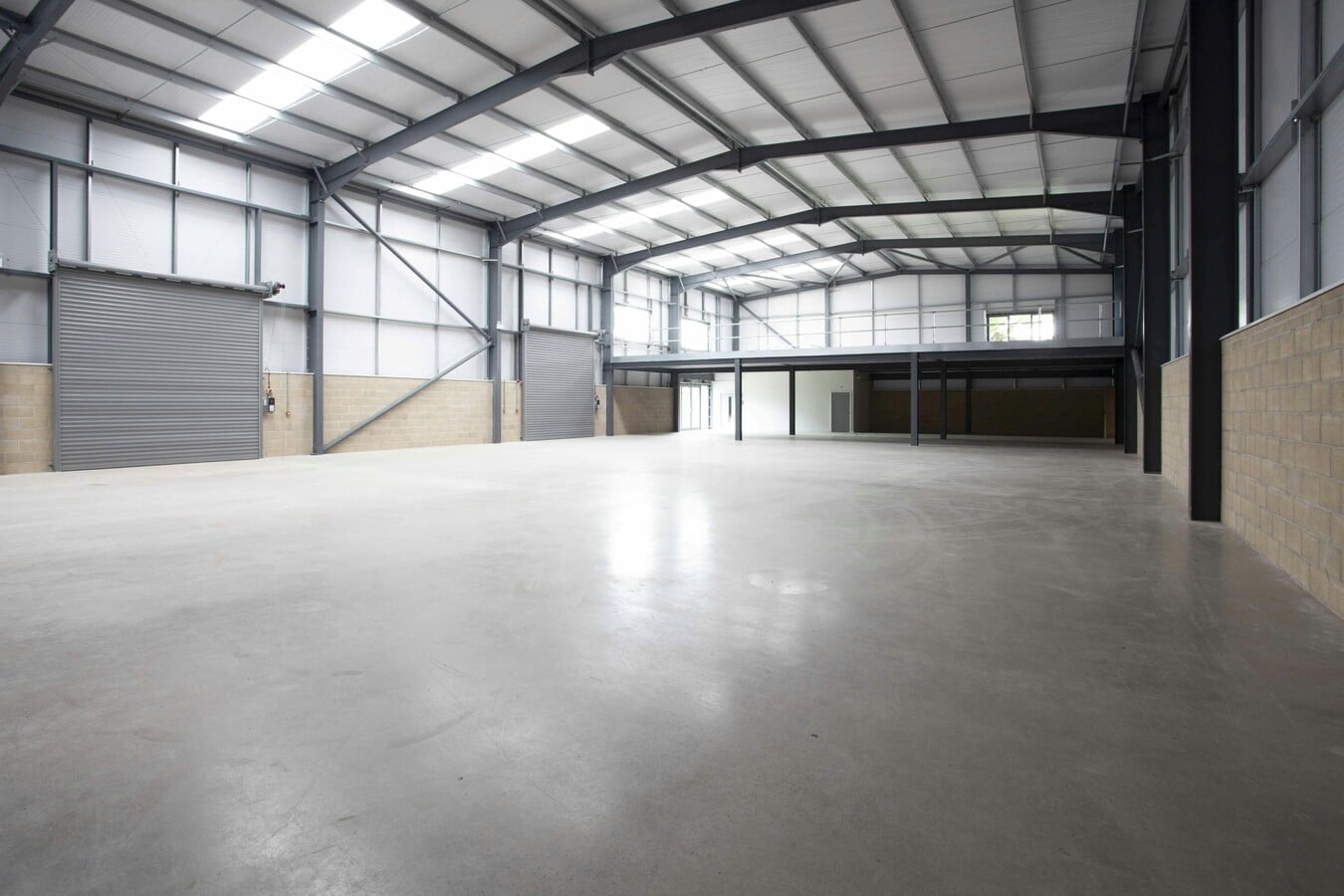 Faraday Rd, Swindon, WIL SN3 5HS - Unidad 1 - - Foto del interior - Image 1 of 2