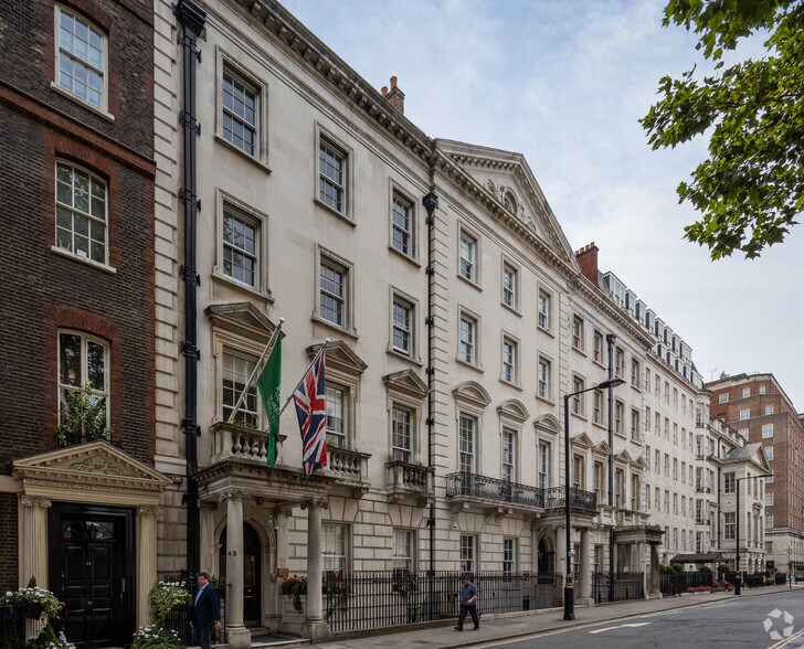 43 Upper Grosvenor St, London en venta - Foto del edificio - Imagen 3 de 8
