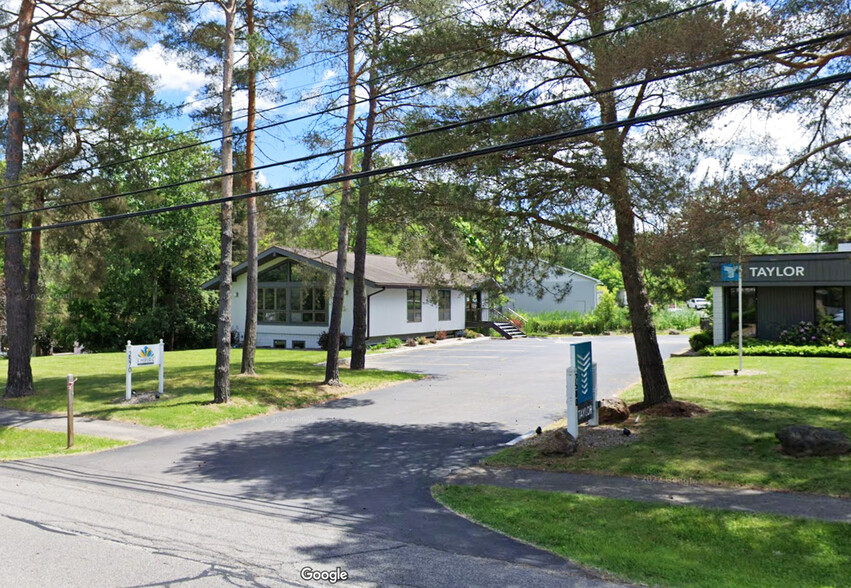 2580 Baird Rd, Penfield, NY en alquiler - Foto del edificio - Imagen 1 de 2