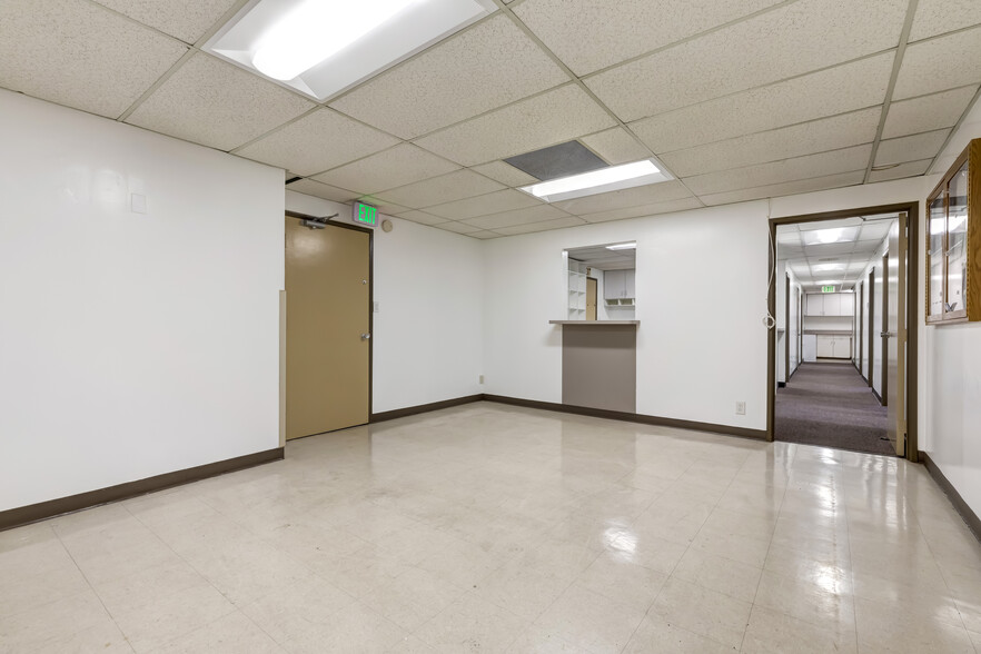 4314 W Slauson Ave, Los Angeles, CA en alquiler - Foto del interior - Imagen 3 de 6