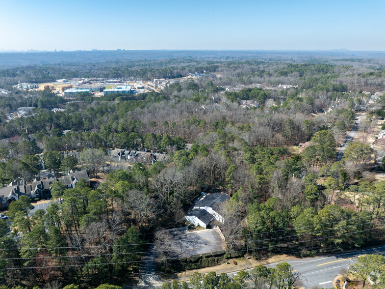 9330 Nesbit Ferry Rd, Alpharetta, GA en alquiler - Vista aérea - Imagen 3 de 26