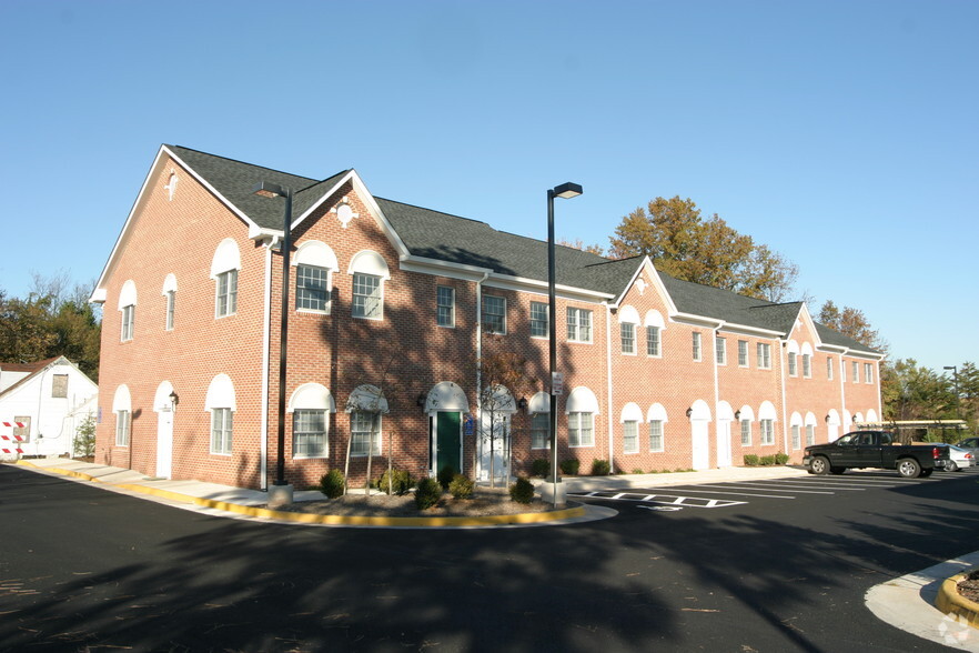 722 Grant St, Herndon, VA en venta - Foto del edificio - Imagen 2 de 48