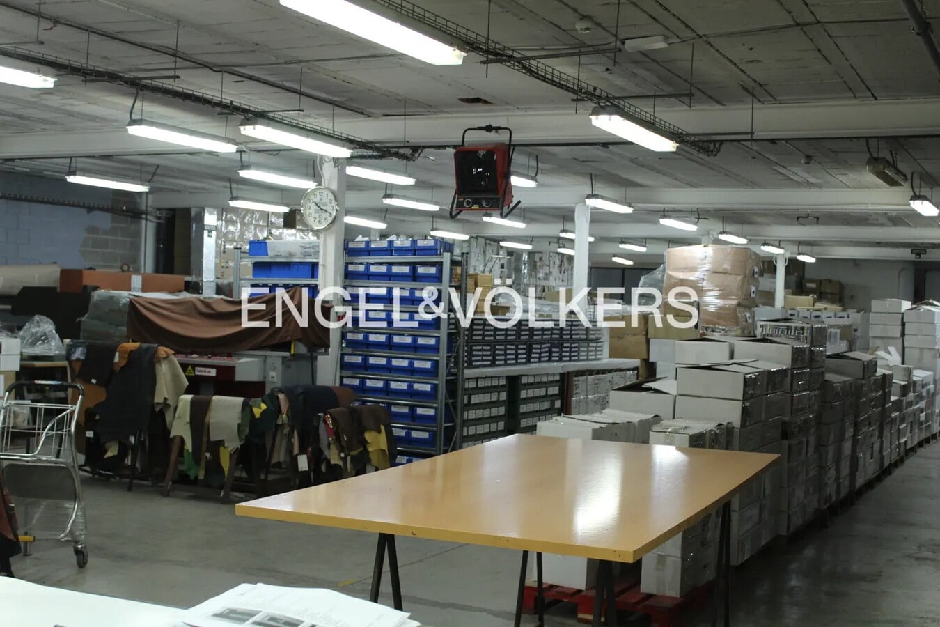 Montcada i Reixac, BAR 08110 - Unidad 25 -  - Foto del interior - Image 1 of 5