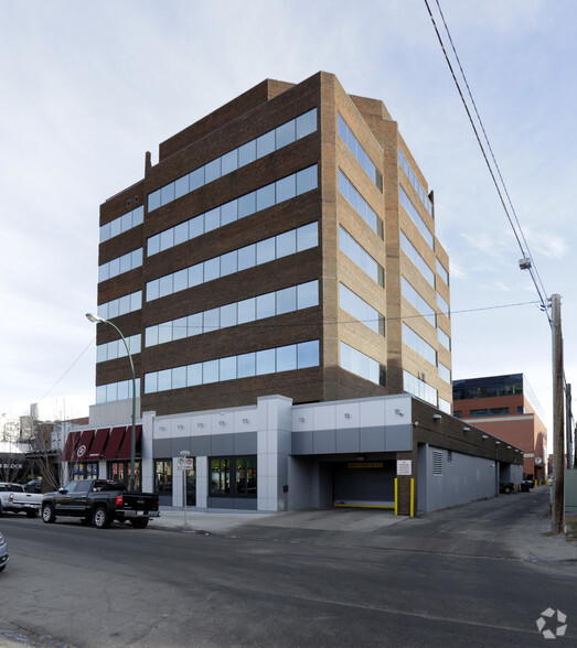 933 17th Ave SW, Calgary, AB en alquiler - Foto del edificio - Imagen 2 de 10