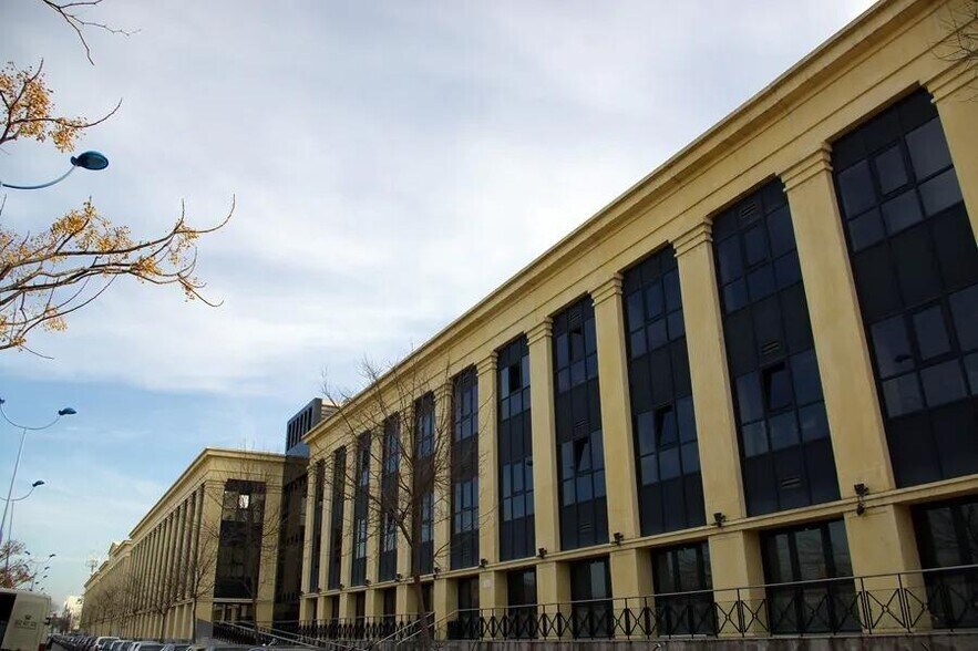 Oficina en SEVILLA en venta - Foto del edificio - Imagen 1 de 13