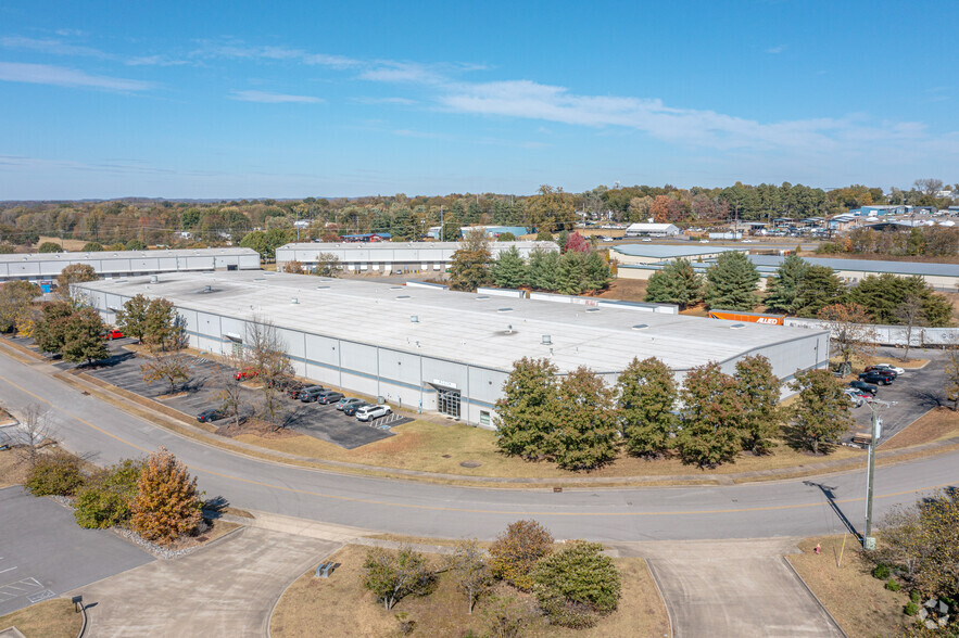 740-760 Hickory Industrial Dr, Old Hickory, TN en alquiler - Foto del edificio - Imagen 3 de 4