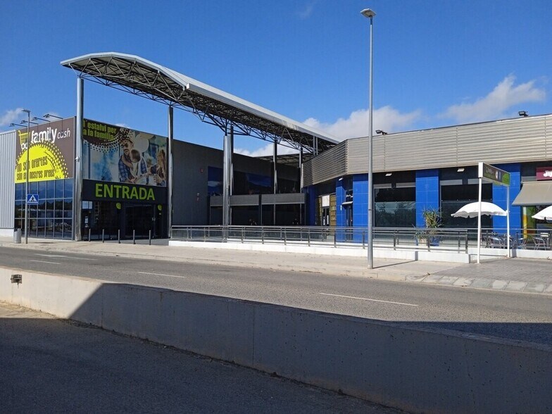 Local en Amposta, Tarragona en venta - Foto del edificio - Imagen 2 de 3