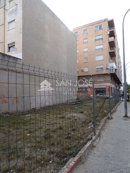 Terreno en Alicante en venta - Foto del edificio - Imagen 3 de 8