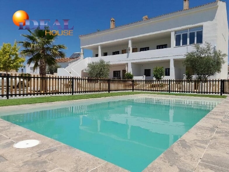Hotel y hospedaje en Arenas del Rey, Granada en venta - Foto del edificio - Imagen 3 de 50
