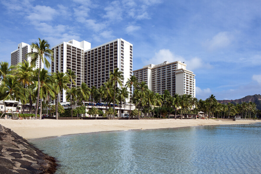 2552 Kalakaua Ave, Honolulu, HI en alquiler - Foto del edificio - Imagen 1 de 6