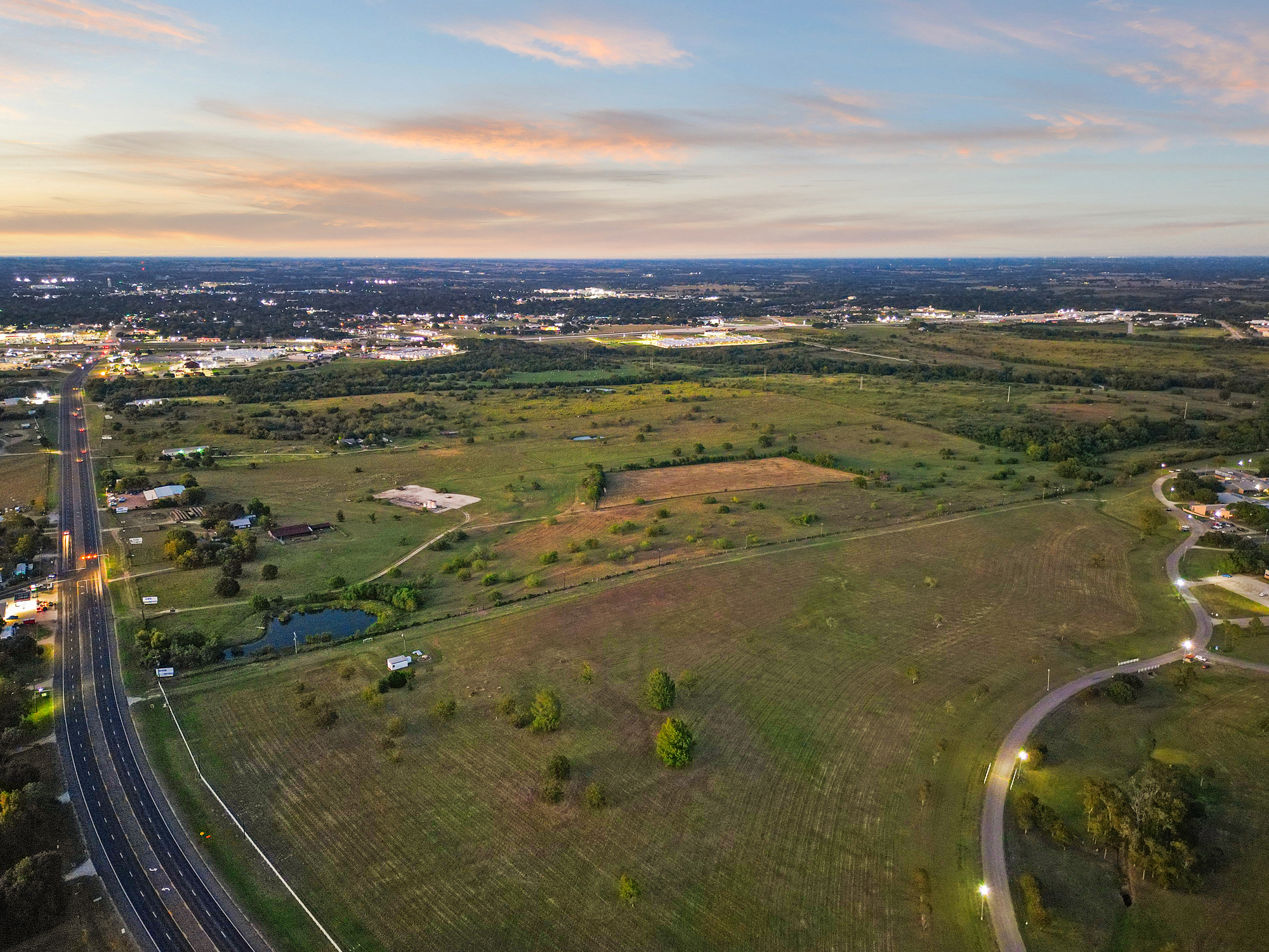 3601 Highway 36 S, Brenham, TX en venta Foto del edificio- Imagen 1 de 59